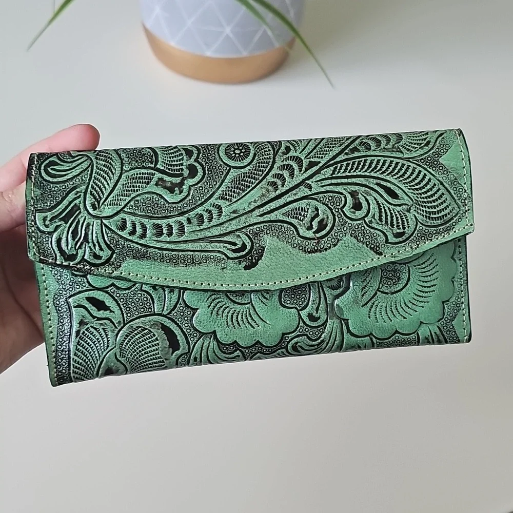 NWOT Mint Green Embossed Handtooled Western Style Floral Wallet